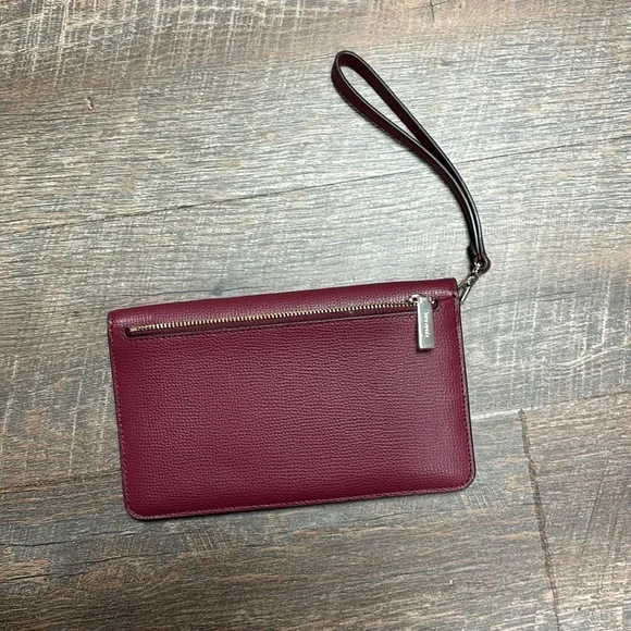 🌻 Kate Spade Maroon Purple Wristlet Zip Clutch Like New - Picture 5 of 7